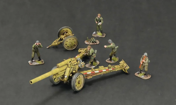 Italeri 15Cm Field Howitzer /10.5Cm Gun — image 7 of 15