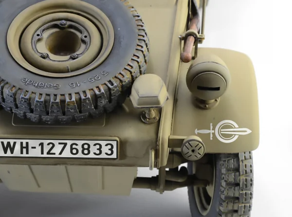 Italeri Kdf1 Type 82 Kubelwagen — image 3 of 15