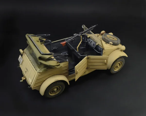 Italeri Kdf1 Type 82 Kubelwagen — image 7 of 15