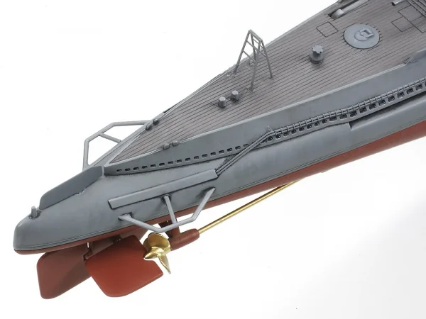 Tamiya Japanese Navy Submarine I-400 — image 4 of 17
