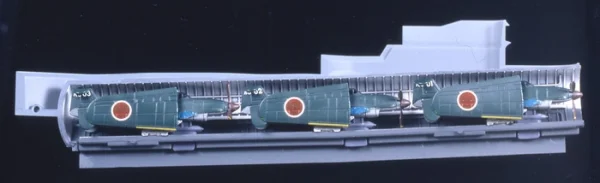 Tamiya Japanese Navy Submarine I-400 — image 2 of 17