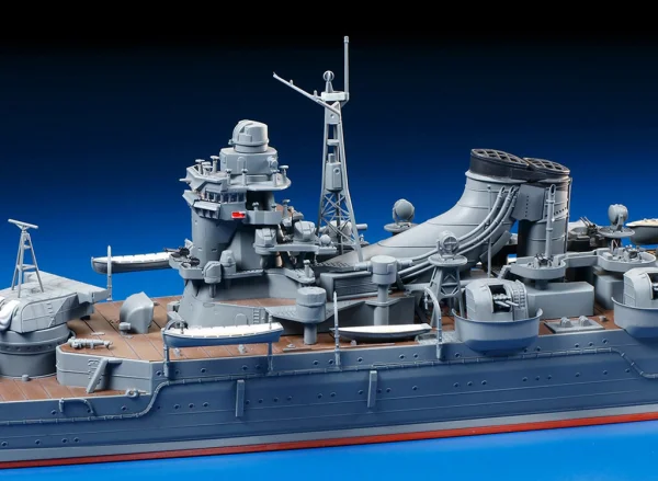 Tamiya 1/350 Mogami Heavy Cruiser With Gun — image 6 of 13