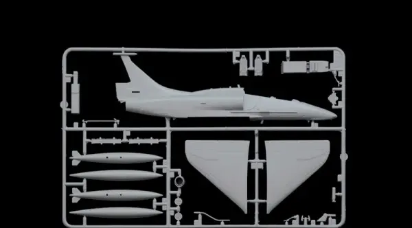 Italeri OA-4M Skyhawk II &mdash; image 3 of 15