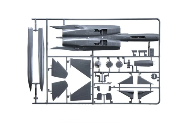 Italeri McDonnell Douglas F-15E Strike Eagle — image 4 of 11