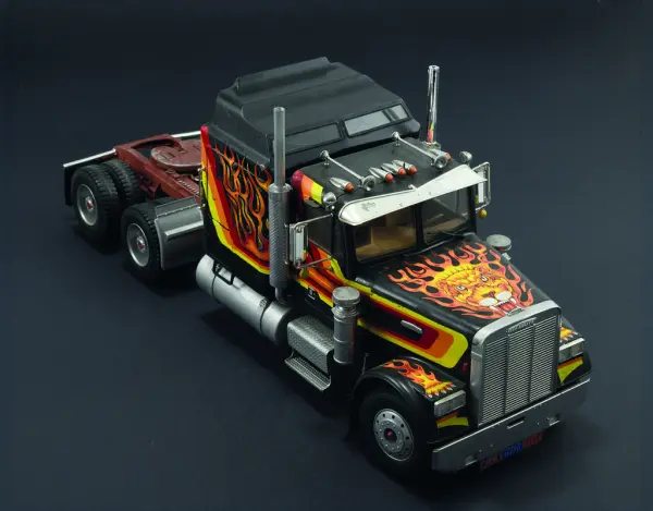 Italeri Freighliner Aerodyne &mdash; image 5 of 16