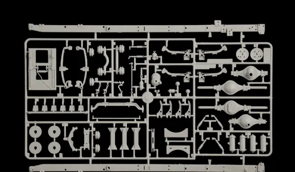 Italeri Freighliner Aerodyne &mdash; image 10 of 16