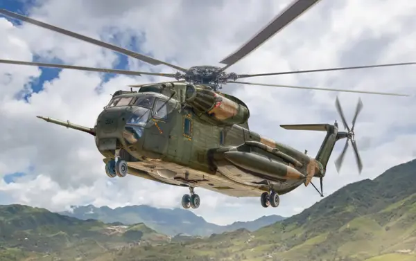 Italeri HH-53C Super Jolly Green Giant — image 2 of 15