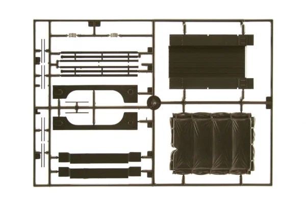 Italeri Dodge WC62 1 ½ t 6x6 Truck — image 3 of 16