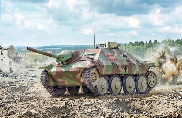 Italeri Jagdpanzer 38(t) Hetzer — image 10 of 15