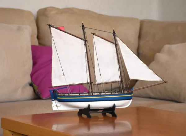 Artesania New H.M.S. EndeavourS Longboat****