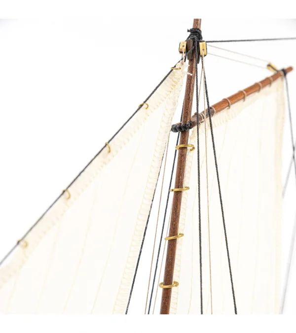 Artesania New H.M.S. EndeavourS Longboat**** — image 3 of 18