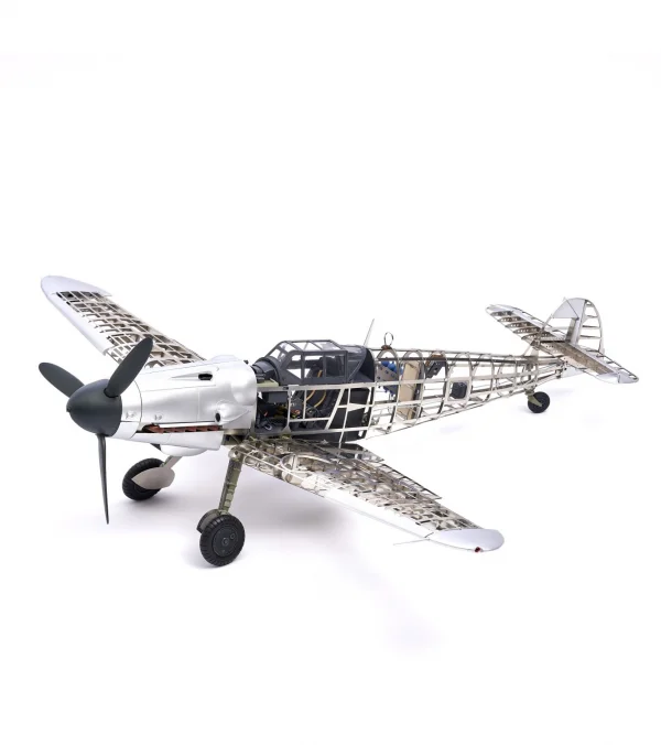 Artesania 1:16 Messerschmitt Bf109 Metal Kit — image 1 of 13