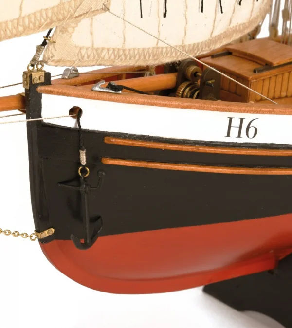 1/50 Jolie Brise Cotre Pilote du Havre Racing Cutter Southampton — image 6 of 17