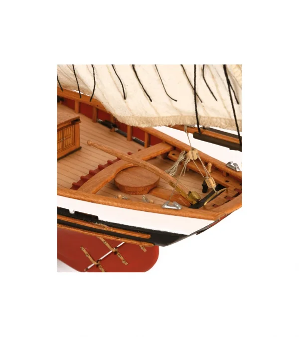1/50 Jolie Brise Cotre Pilote du Havre Racing Cutter Southampton — image 10 of 17