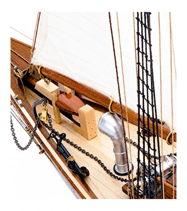 Artesania Bluenose II &mdash; image 7 of 18