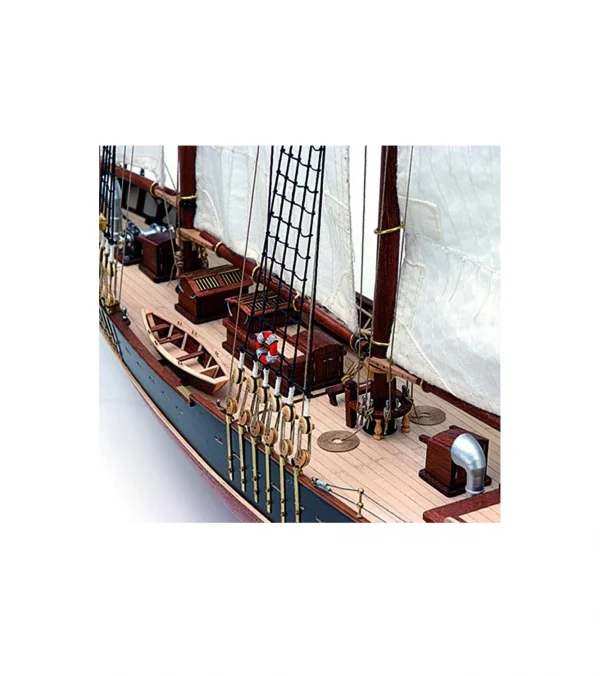 Artesania Bluenose II &mdash; image 11 of 18
