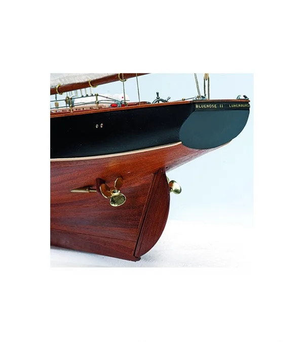 Artesania Bluenose II &mdash; image 10 of 18