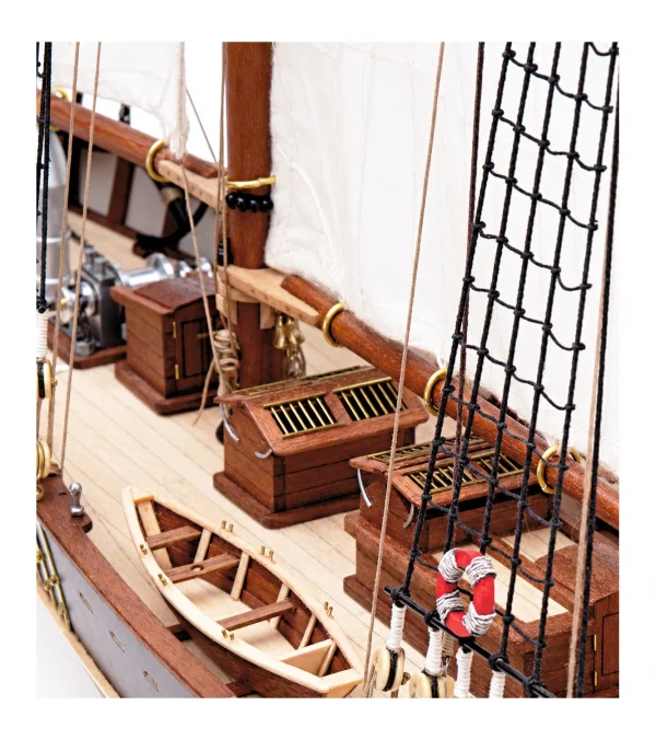Artesania Bluenose II &mdash; image 9 of 18