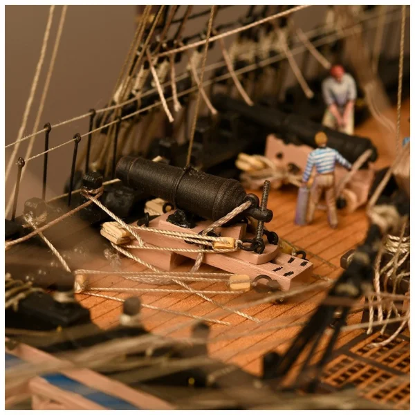HMS Victory 1:84 Ship of the Line Trafalgar (Closed Hull Version)