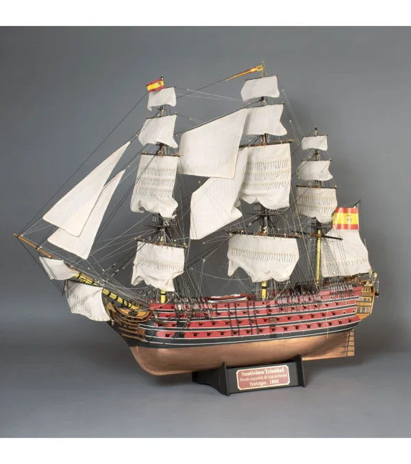 Artesania Santisma Trinidad Trafalgar 1:84 — image 13 of 14