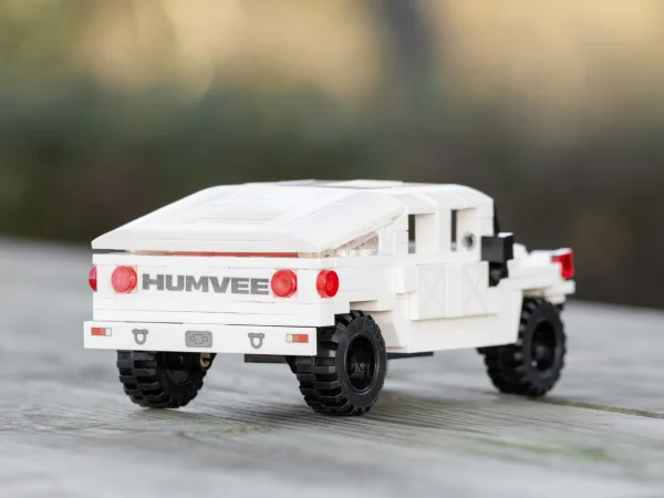 1:24 Humvee off- road truck - 328pcs