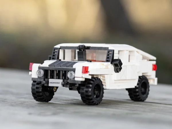 1:24 Humvee off- road truck - 328pcs