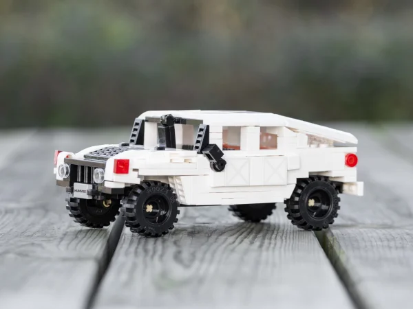 1:24 Humvee off- road truck - 328pcs