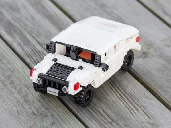 1:24 Humvee off- road truck - 328pcs