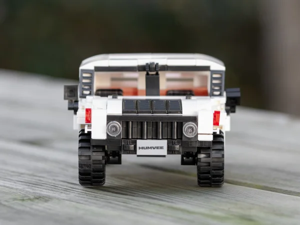 1:24 Humvee off- road truck - 328pcs