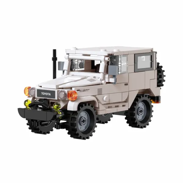 Toyota 1:24 FJ40 Land Cruiser - 373 pcs &mdash; image 7 of 10