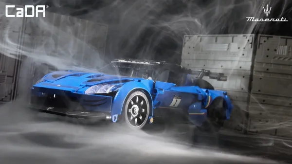 1:14 Maserati GT2 Race Car - 549 pcs &mdash; image 4 of 12
