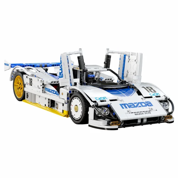 1:10 Mazda 787B Race Car - 1797 pcs — image 2 of 7