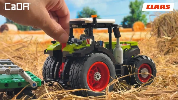 CLAAS Arion 660 Farm Tractor - 448 pcs — image 3 of 14