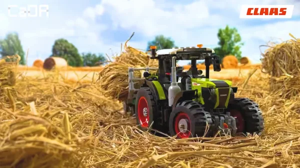 CLAAS Arion 660 Farm Tractor - 448 pcs — image 14 of 14