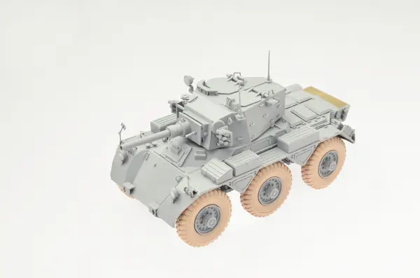 Dragon 1/35 British Armored Car Saladin &mdash; image 10 of 14