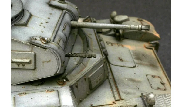Dragon 1/35 Pz.Kpfw.II Ausf.C w/Interior (Magic Track - Bonus figure set - metal bucket - uniform and GEN 2 w