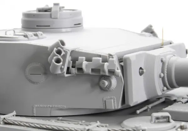 Dragon 1/35 Tiger I Initial Production &mdash; image 13 of 13