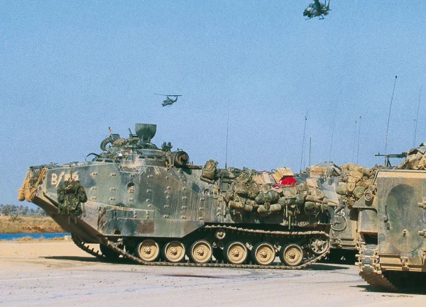 Dragon 1/72 Aavp7A1 Ram/Rs W/Interior