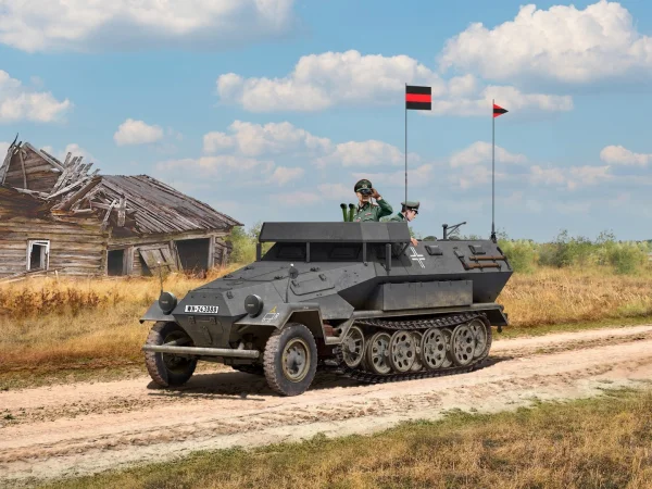 BeobachtungspanzerwagenSd.Kfz.251:18 Ausf.A - WWII German Observation Vehicle with crew