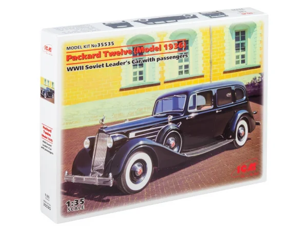 Packard Twelve (Model 1936) - WWII Soviet LeadersCar with Passengers (5 figures)
