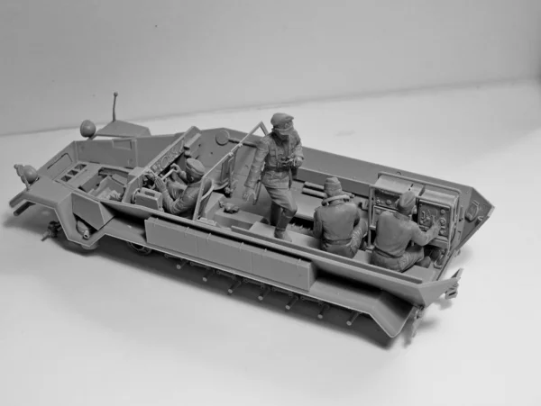 German Command Vehicle Crew (1939-1942) 4 Figures
