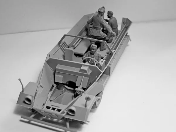 German Command Vehicle Crew (1939-1942) 4 Figures