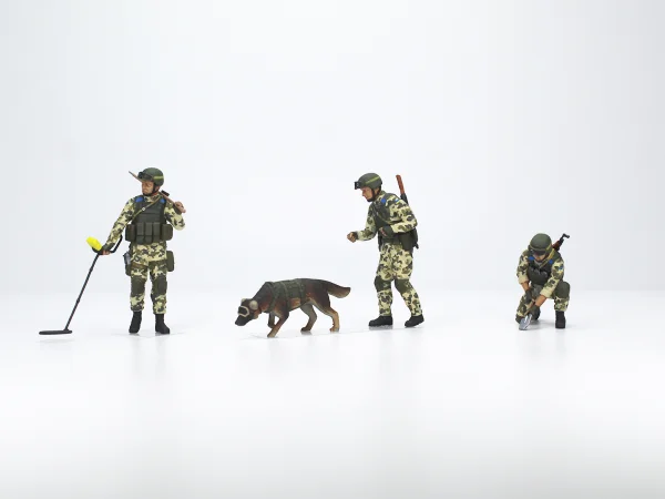To be ahead - to save the life - Sappers of the Armed Forces of Ukraine (3 figures) — image 8 of 11