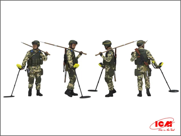 To be ahead - to save the life - Sappers of the Armed Forces of Ukraine (3 figures) — image 2 of 11