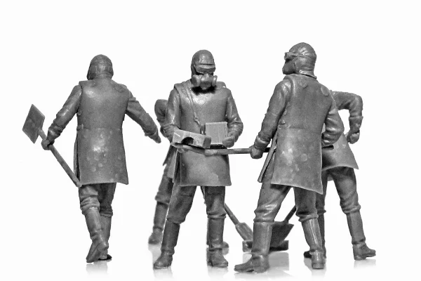 Chernobyl #3 Rubble Cleaners (5 Figures)
