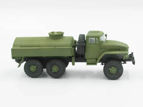 ATZ-5-375 - Fuel Bowser Ural Truck