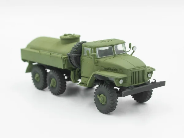 ATZ-5-375 - Fuel Bowser Ural Truck