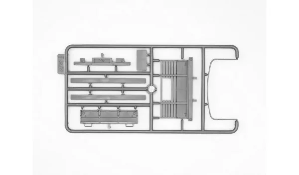 WWII U.S. Military Vehicles - G7117 - Studebaker US6-U3 - Studebaker US6-U5 (Set of 3 Trucks)