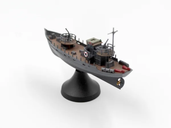 ICM 1:350 - WWII German KFK Kriegsfischkutter Boat