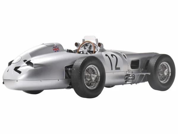 Mercedes-Benz W196 R Stirling Moss #12 1:8 Scale Metal Kit